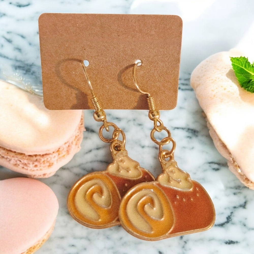 Earrings Cinnamon roll Swirl Dangle Earrings - NWT
